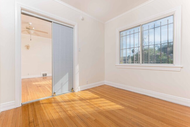 Building Photo - 6252 Commodore Sloat Dr