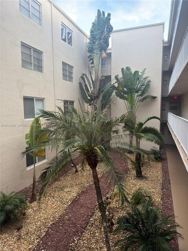 Building Photo - 7757 SW 86th St
