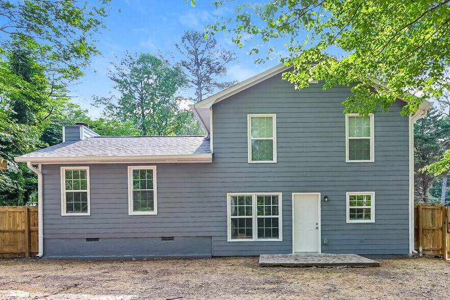 Building Photo - 2128 Summertown Dr