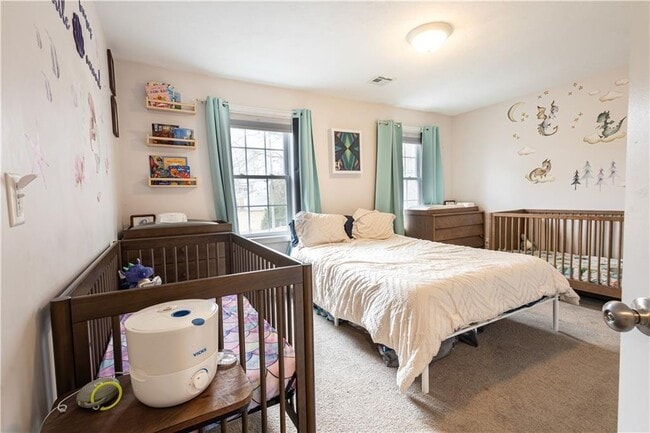 Building Photo - 88 Phillip Ave