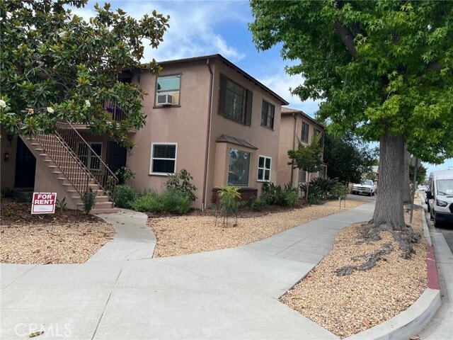 Primary Photo - 2121 N Parish Pl