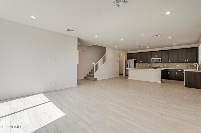 Building Photo - 2434 W Rowel Rd