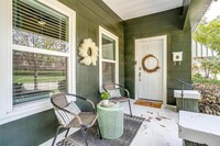 Building Photo - "Charming 2-Bed, 2-Bath Gem with Granite C...