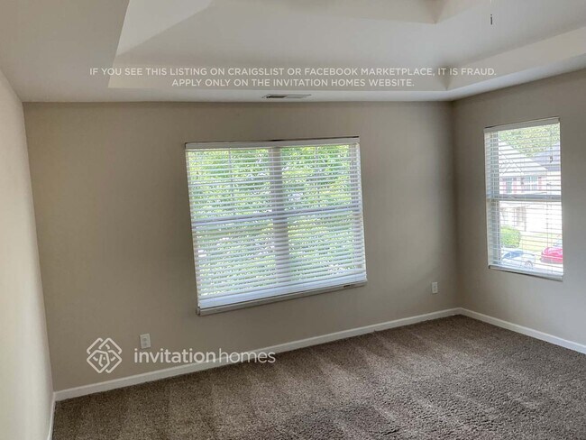 Building Photo - 729 Emporia Loop