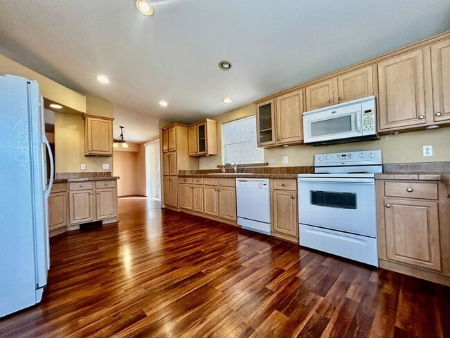 Building Photo - Charming 3-Bedroom, 2-Bath Home in Fortuna Foothills