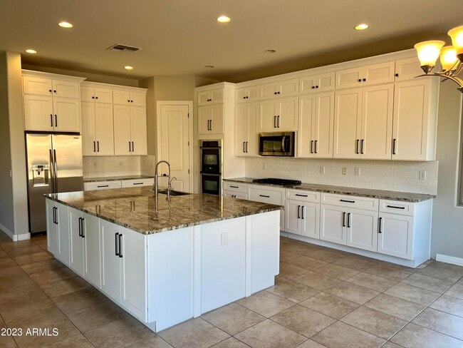 Building Photo - 20296 E Sonoqui Blvd