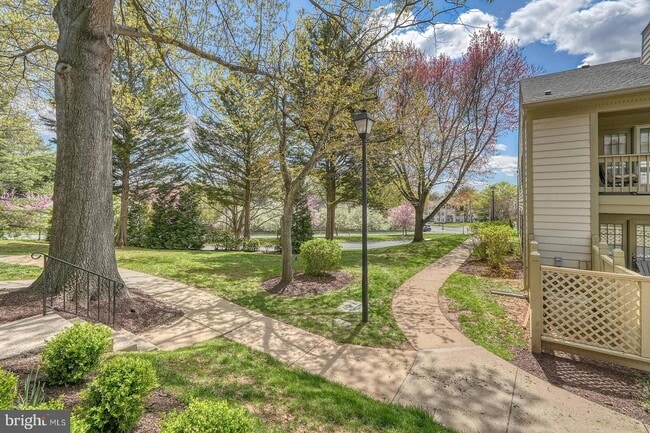 Building Photo - 20527 Shadyside Way