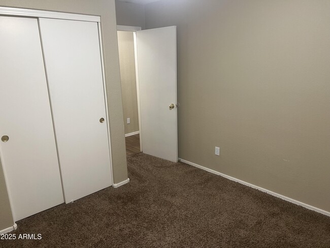 Building Photo - 15032 W Jackpot Way