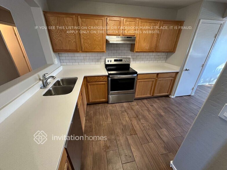 Building Photo - 2430 W Darrel Rd