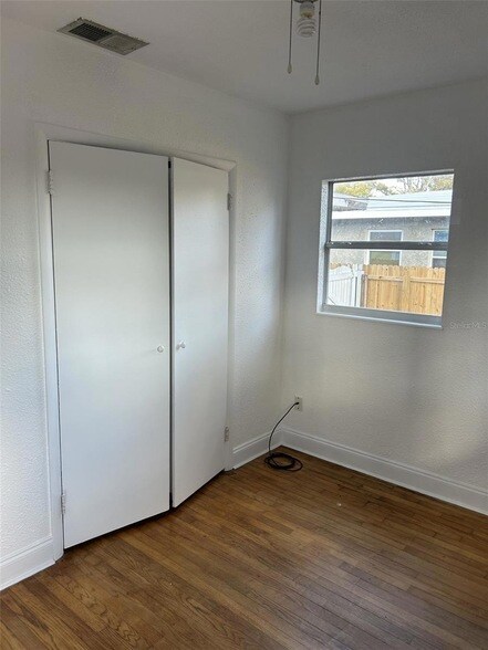 Building Photo - 5038 37th Ave N