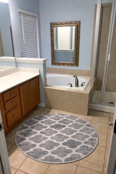 Building Photo - 272 William Nye Dr SE