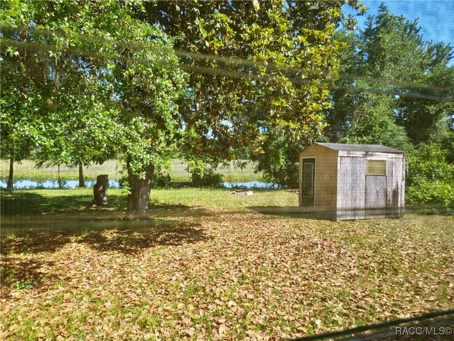 Building Photo - 6315 N Shorewood Dr