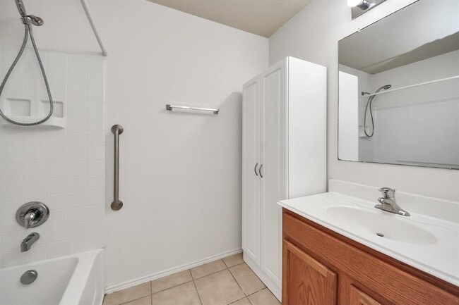 Building Photo - 1115 Juniper River Ct