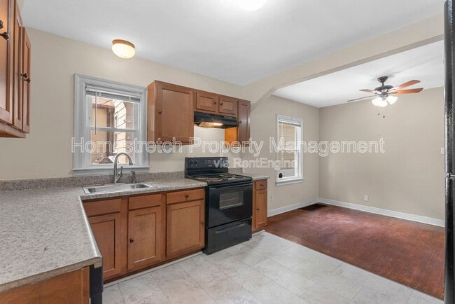 Building Photo - 7122 Dawson Pl