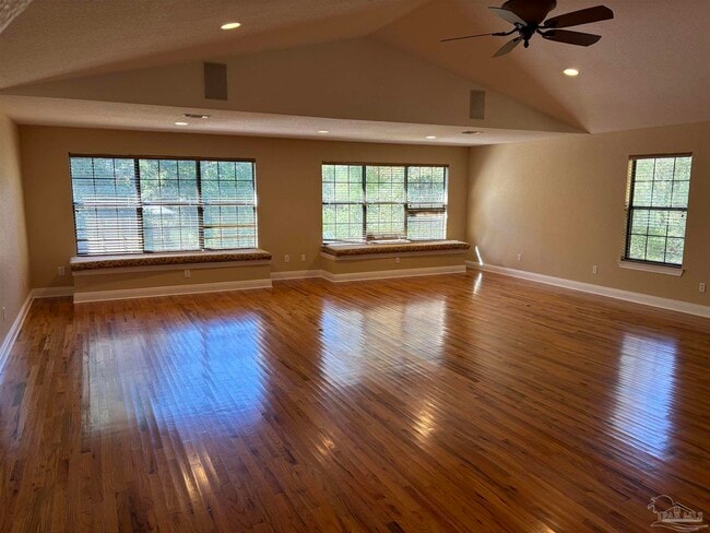 Building Photo - 1002 Daffin Rd