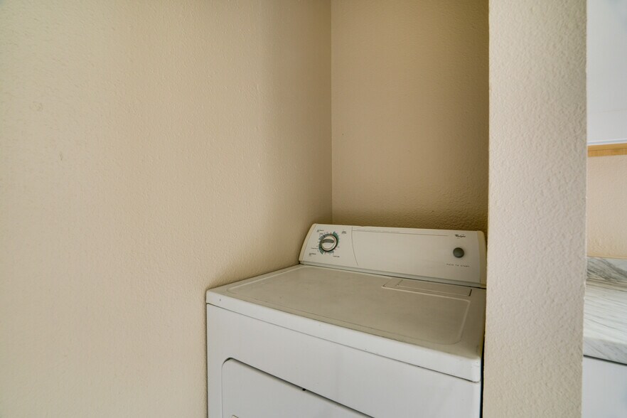 Washer and dryer - 2410 S I St