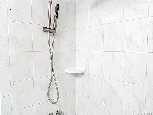 Building Photo - 11 Marshall St