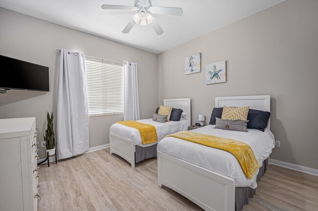 Building Photo - 7 Harbour Isle Dr E