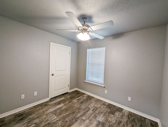 Building Photo - Move-in Ready 3 bed/ 2 bath home in South Bossier