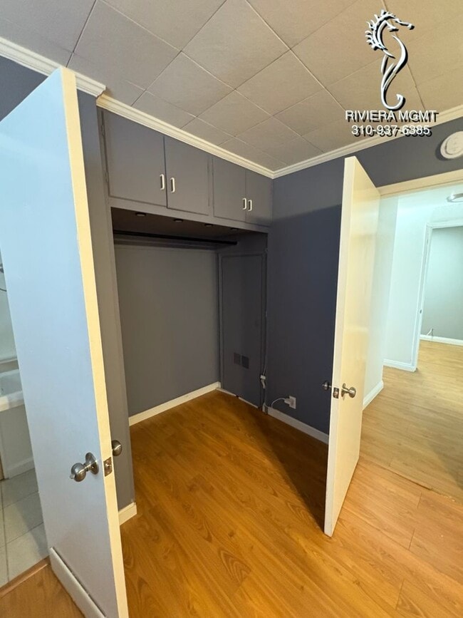 Building Photo - 367
