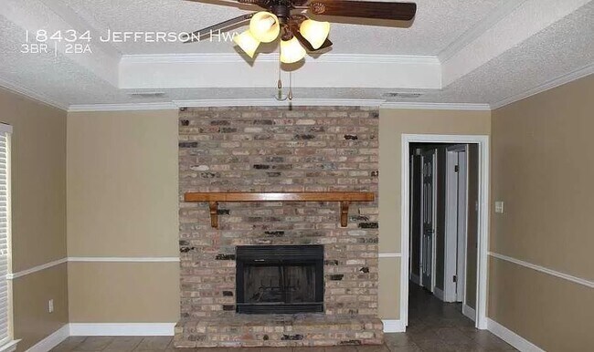 Building Photo - 18434 Jefferson Hwy