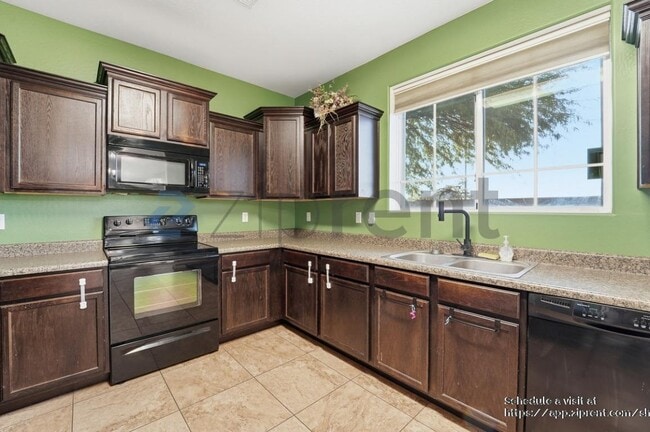 Building Photo - 7508 S 27th St