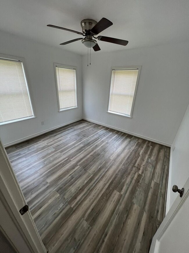 Building Photo - Gorgeous all renovated Home in Beaumont, TX!