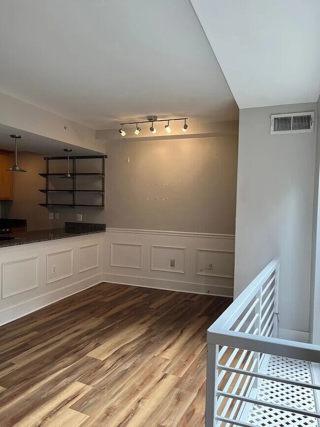 Building Photo - 1209 13th St NW
