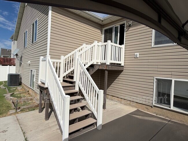 Building Photo - 3601 W 800 S
