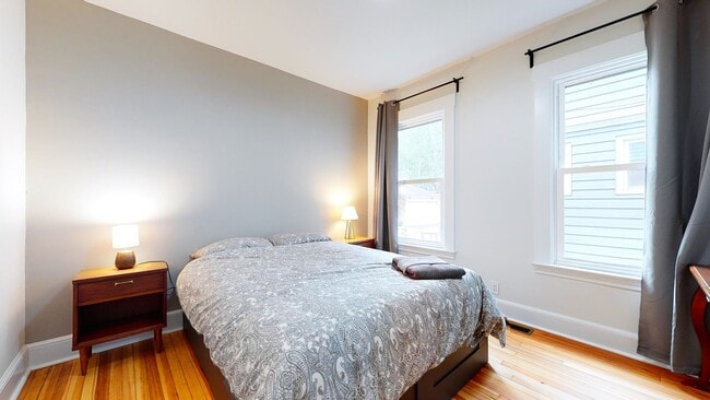 Building Photo - 276-278 Willow St