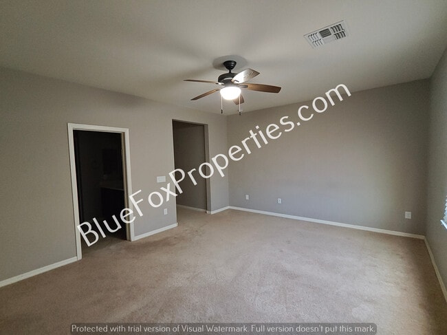 Building Photo - 12855 N Oak Creek Dr