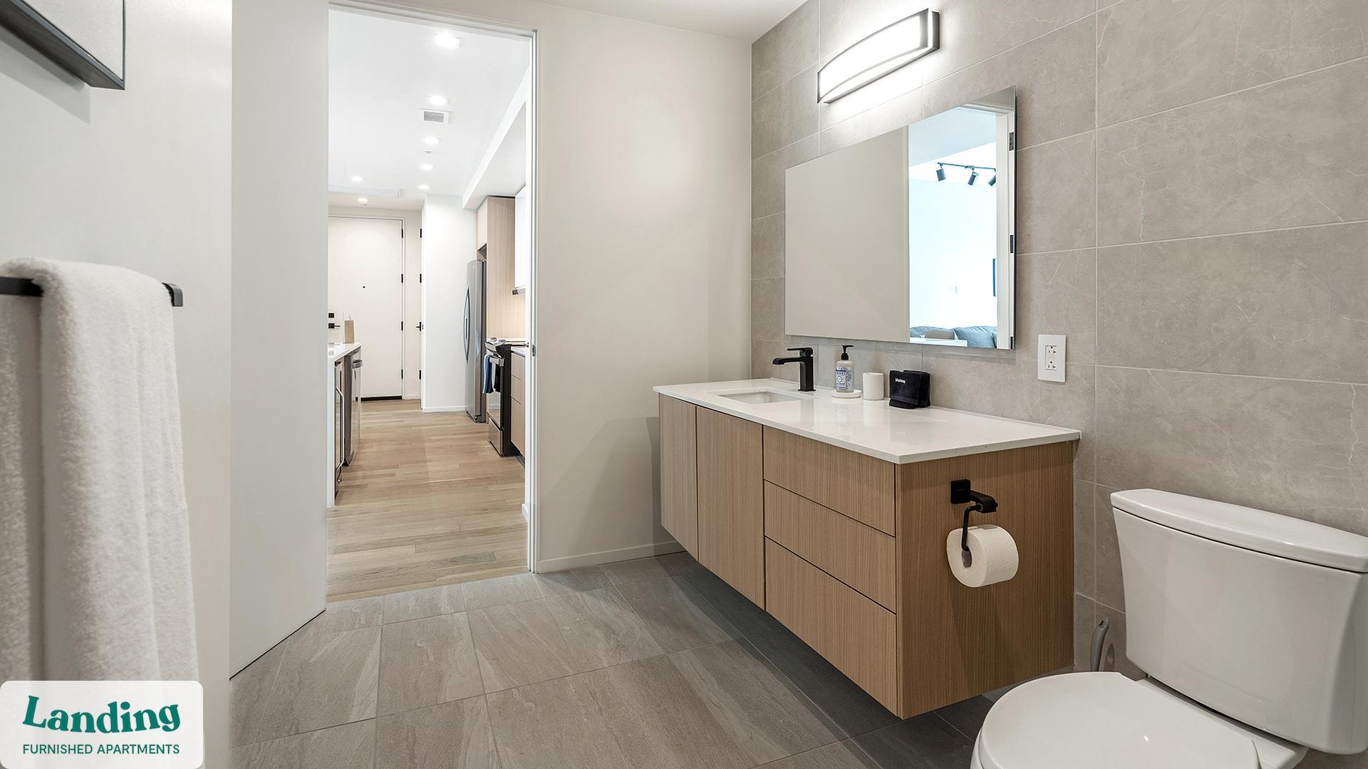 Building Photo - 143 E Commerce St