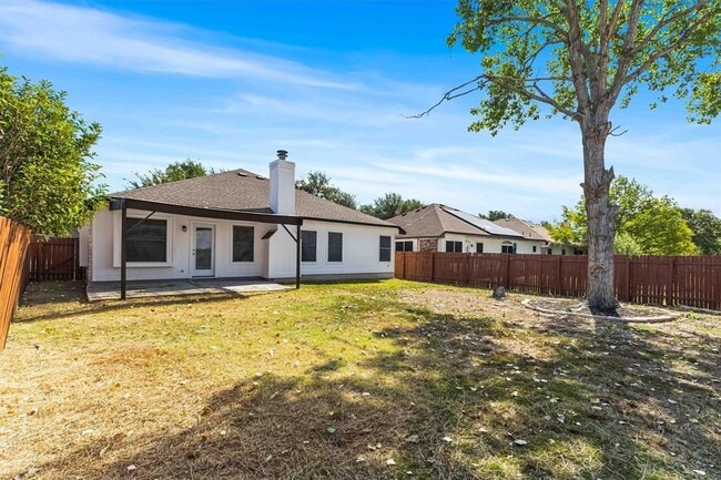 Building Photo - 1508 Lochaline Loop