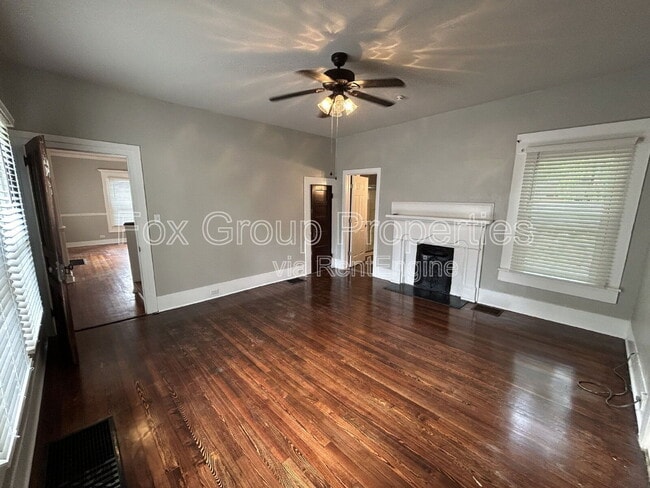 Building Photo - 348 W McLelland Ave