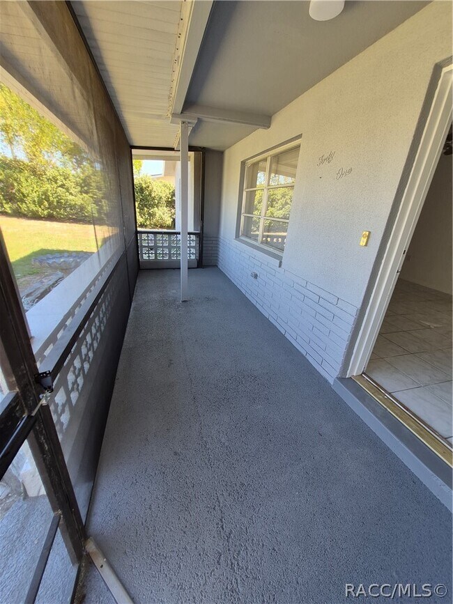 Building Photo - 41 S Lincoln Ave