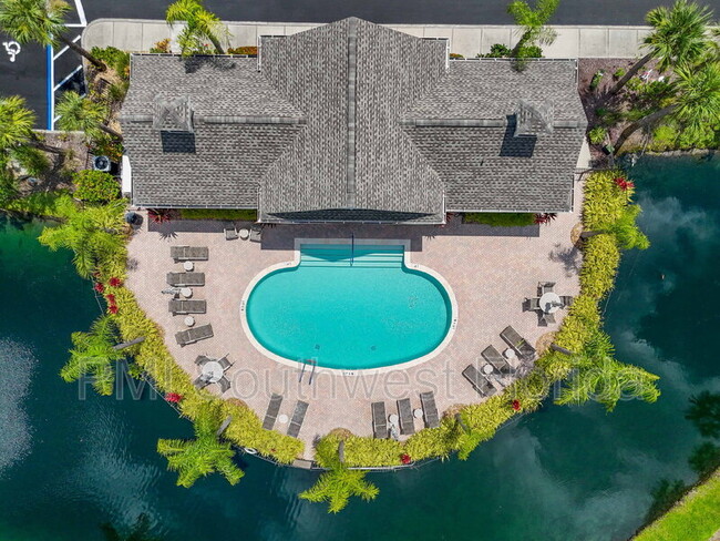 Building Photo - 8045 Tybee Ct