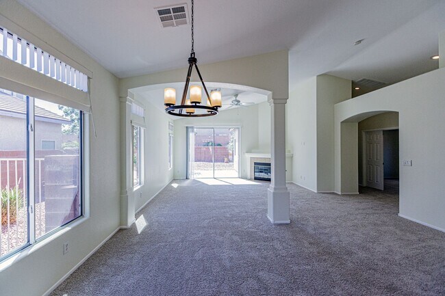 Building Photo - 1765 Baja Ln