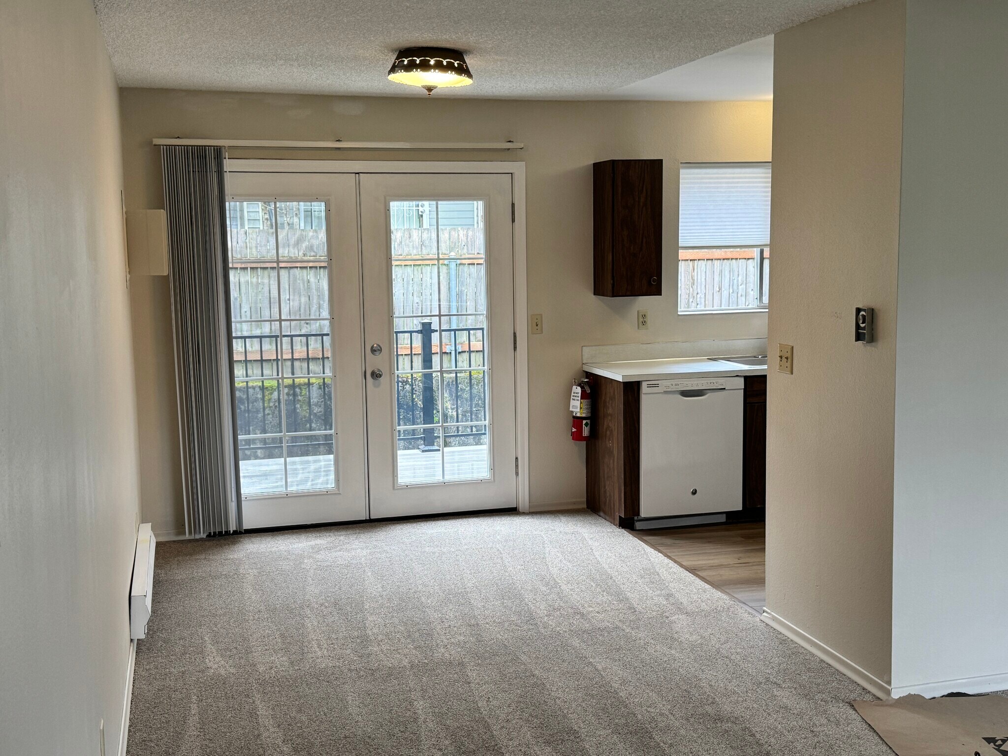 Dining area - 15603 42nd Ave S