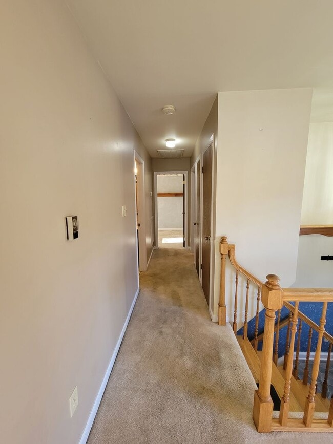 Building Photo - 7170 Ruritan Dr