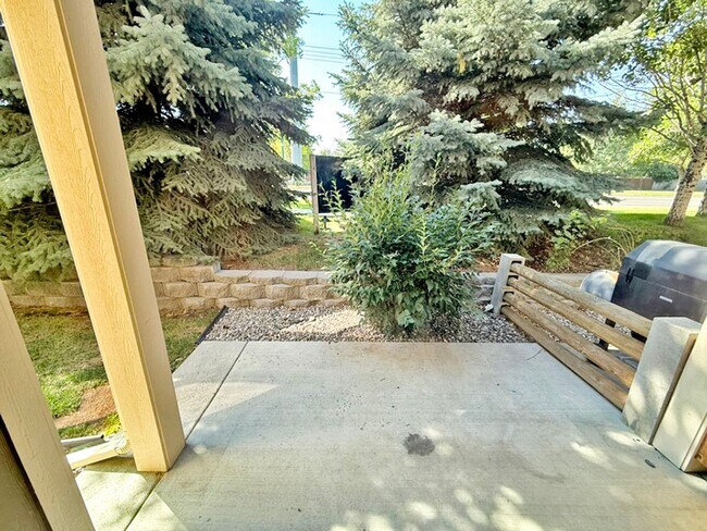 Building Photo - Luxury Condo, Center of Bozeman