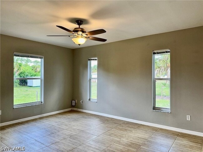 Building Photo - 6016 Lindbrook Ave