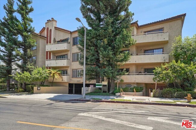 Building Photo - 14630 Dickens St
