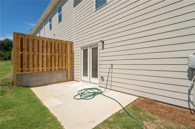 Building Photo - 34 Robinson Ridge