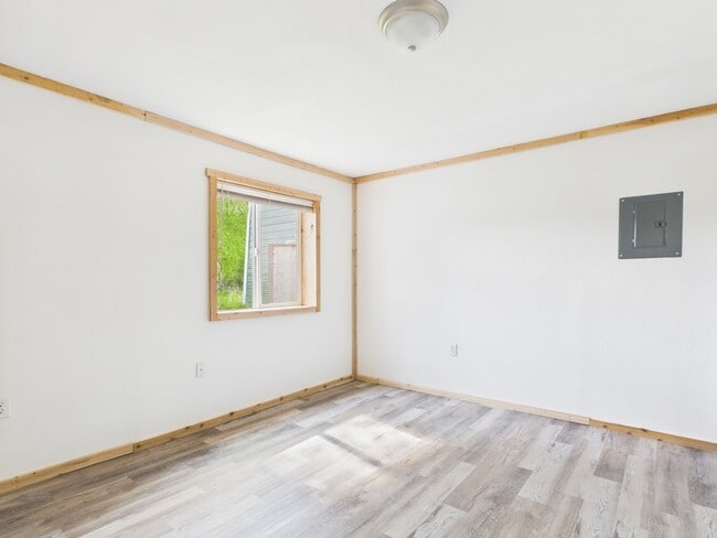 Building Photo - 2881 Elvira Ave