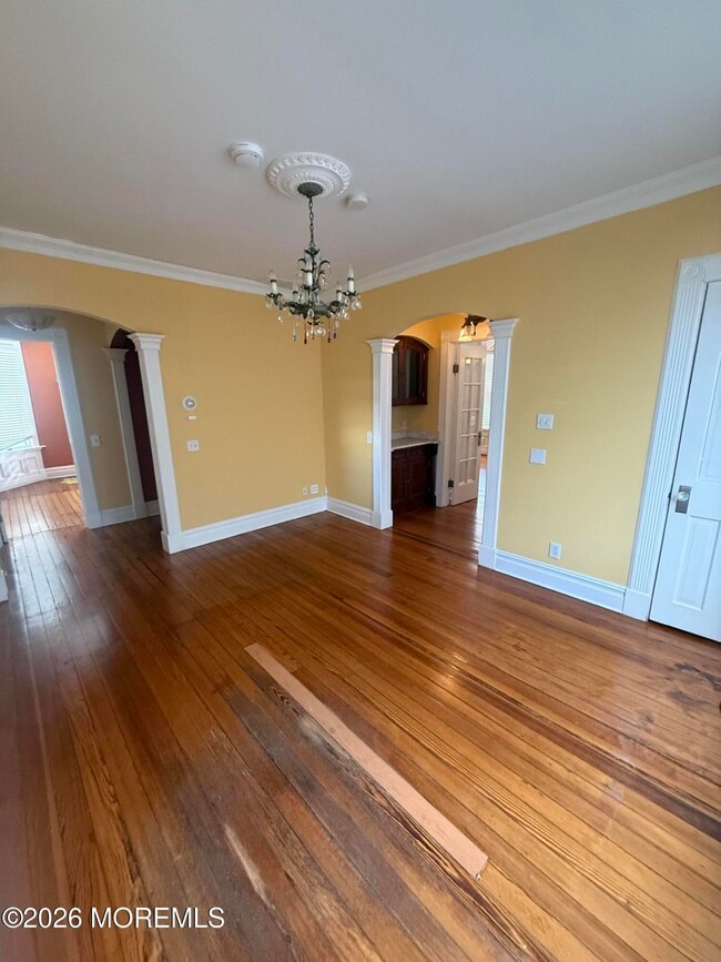 Building Photo - 511 4th Ave