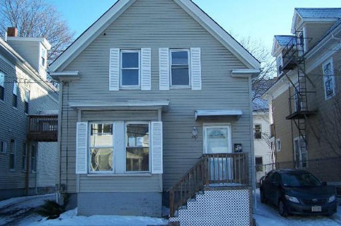 Building Photo - 660 Warren Ave