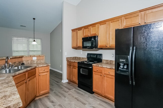 Building Photo - 103 Harvest Glen Ln