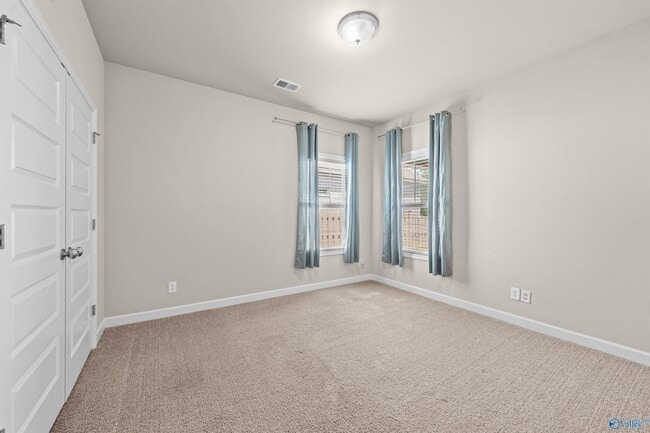 Building Photo - 3013 Mallard Point Dr SE