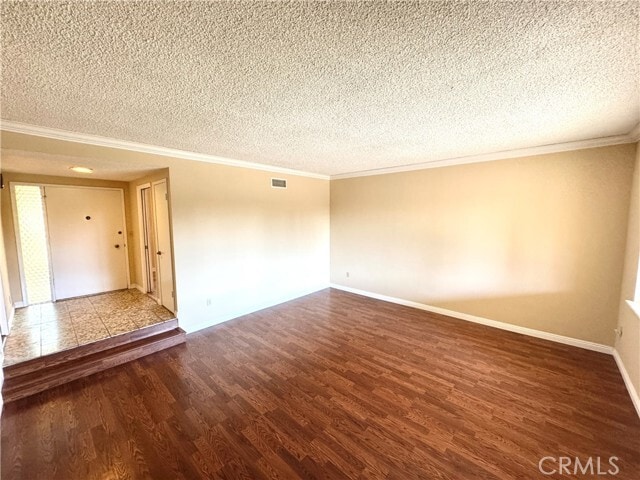 Building Photo - 320 Teasdale Dr