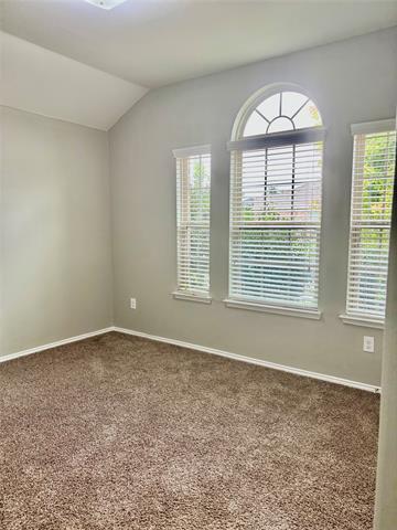 Building Photo - 617 Saguaro Dr
